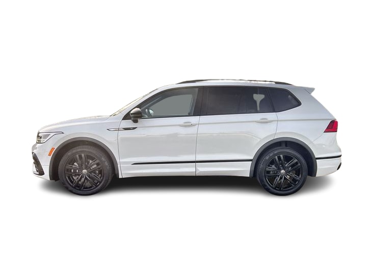 Thumbnail: 2022 Volkswagen Tiguan - 3