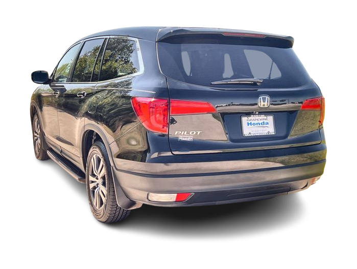 Thumbnail: 2017 Honda Pilot - 4