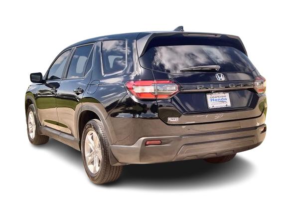 Thumbnail: 2023 Honda Pilot - 4