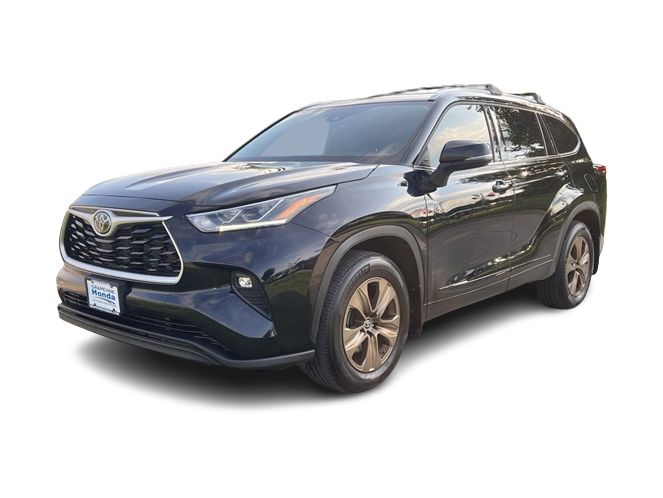 Used 2022 Toyota Highlander Bronze Edition with VIN 5TDAARAH4NS510446 for sale in Casper, WY