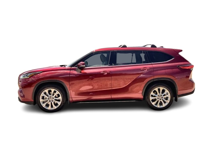 Thumbnail: 2021 Toyota Highlander - 3