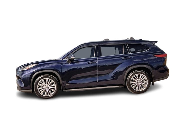 Thumbnail: 2023 Toyota Highlander - 3