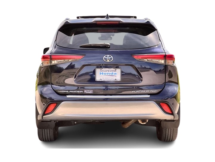 Thumbnail: 2022 Toyota Highlander - 5