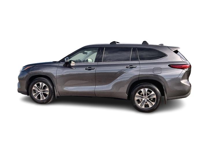 2022 Toyota Highlander XLE 19