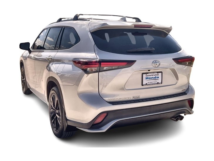 Thumbnail: 2024 Toyota Highlander - 4