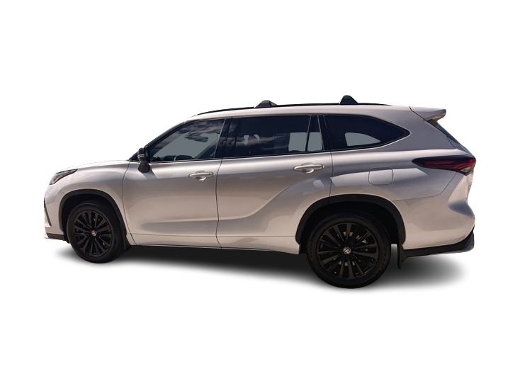 Thumbnail: 2024 Toyota Highlander - 3