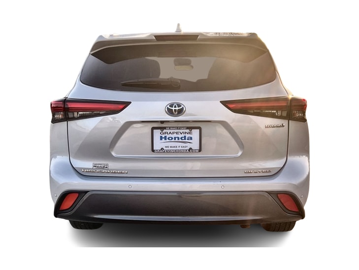 Thumbnail: 2023 Toyota Highlander - 5
