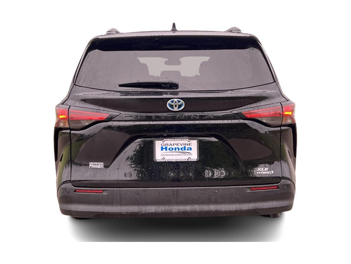 2022 Toyota Sienna XLE 5