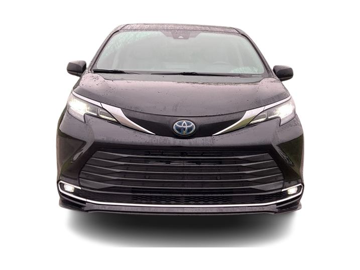 2022 Toyota Sienna XLE 6