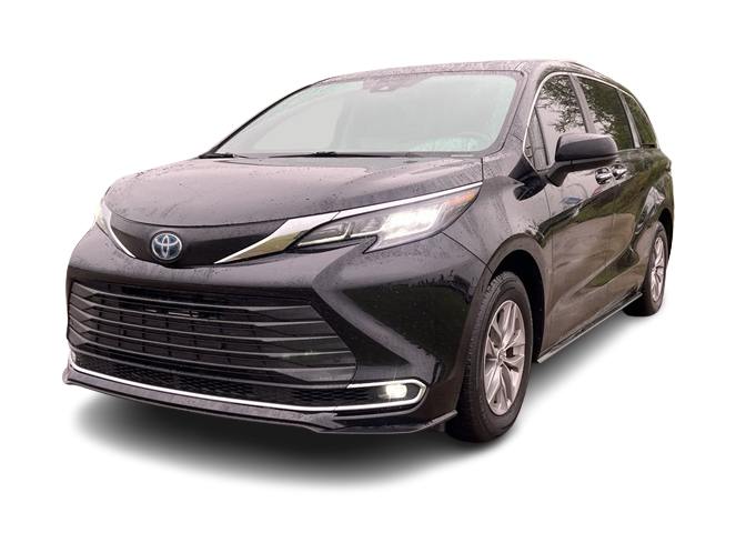2022 Toyota Sienna XLE 19