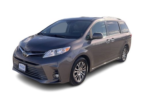 2019 Toyota Sienna XLE 18