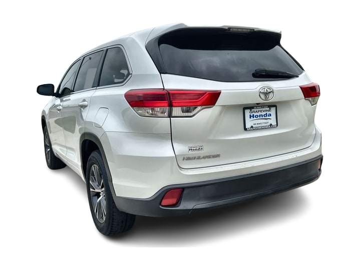 Thumbnail: 2018 Toyota Highlander - 4