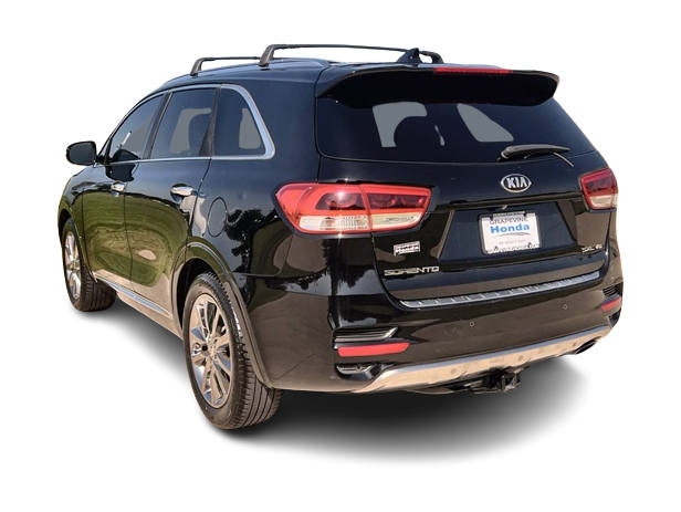 Thumbnail: 2017 Kia Sorento - 4