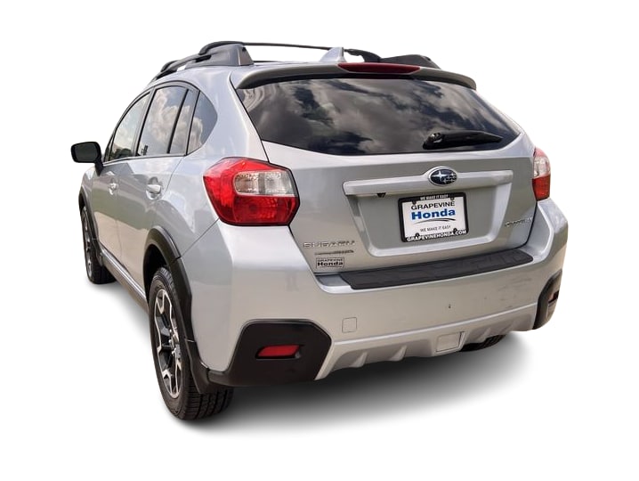 Thumbnail: 2017 Subaru Crosstrek - 4