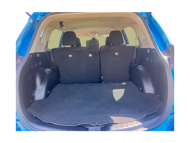 Thumbnail: 2018 Toyota RAV4 - 18
