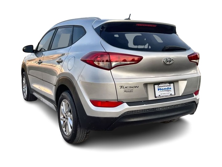 Thumbnail: 2017 Hyundai Tucson - 4