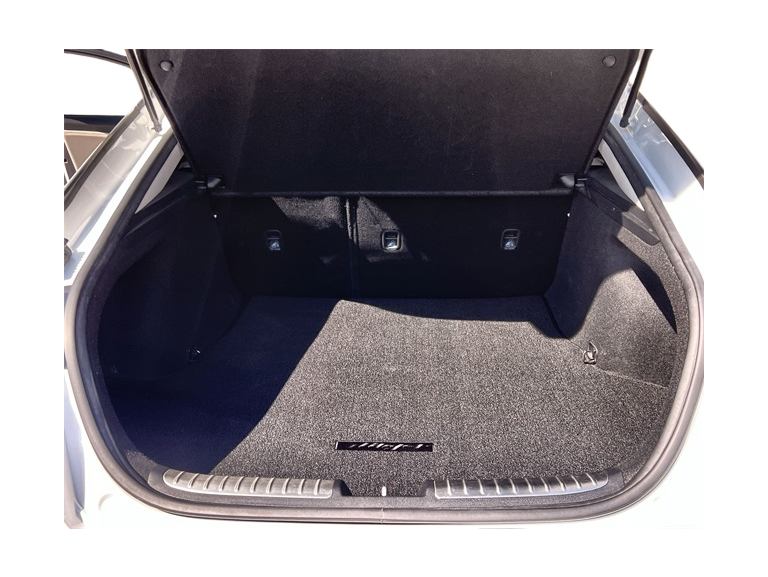 Thumbnail: 2019 Kia Stinger - 17