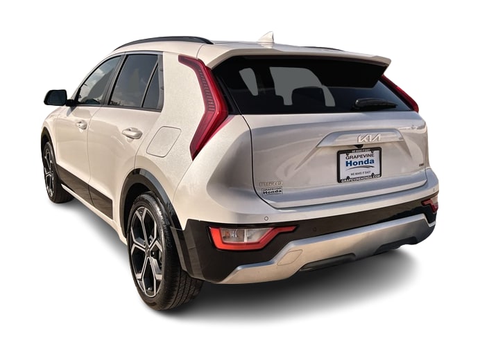 Thumbnail: 2023 Kia Niro - 4