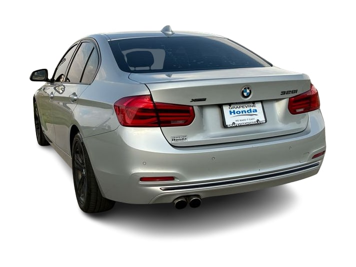 Thumbnail: 2016 BMW 3 Series - 4