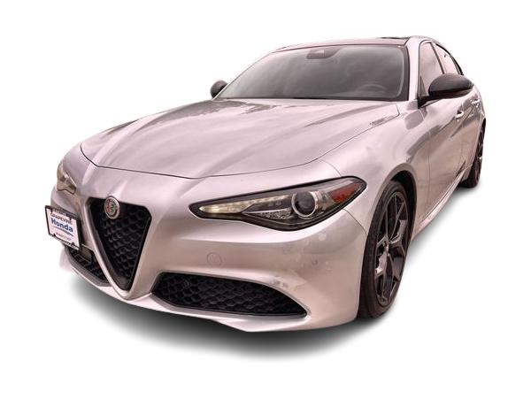 Thumbnail: 2020 Alfa Romeo Giulia - 20