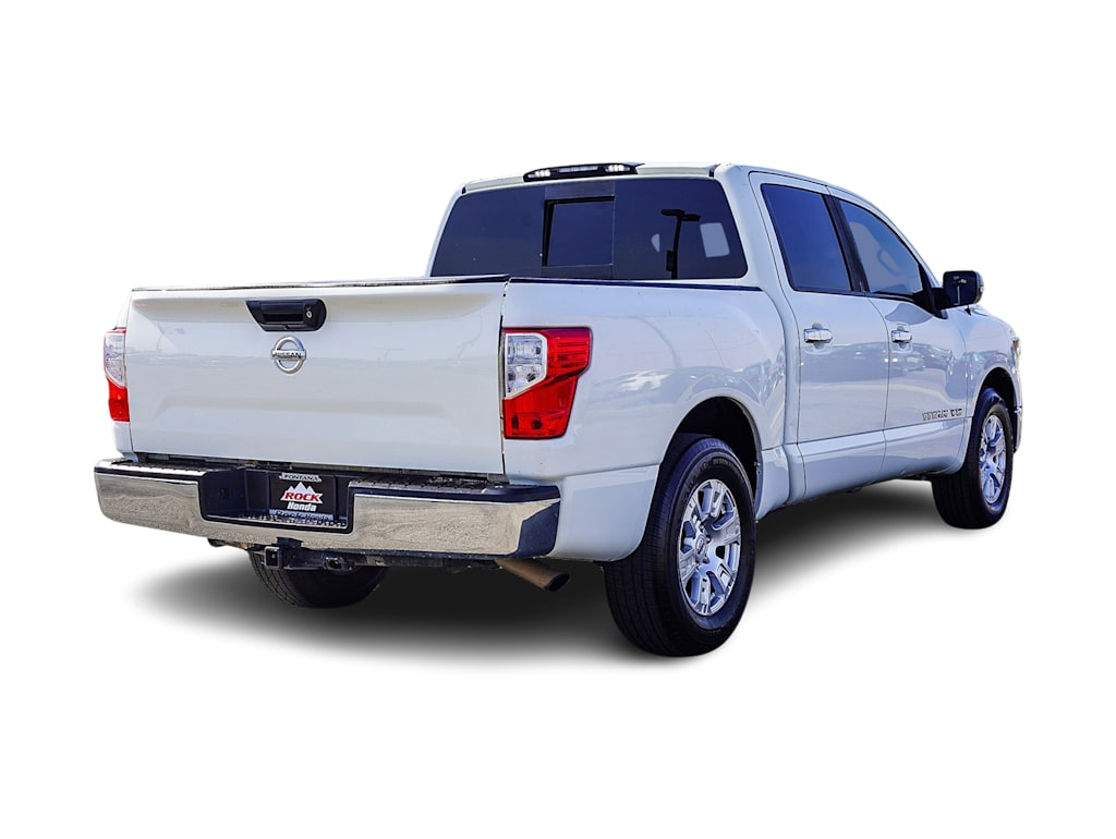 Thumbnail: 2019 Nissan Titan - 19