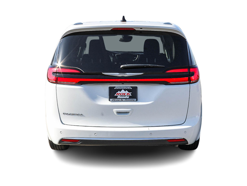 Thumbnail: 2024 Chrysler Pacifica - 4