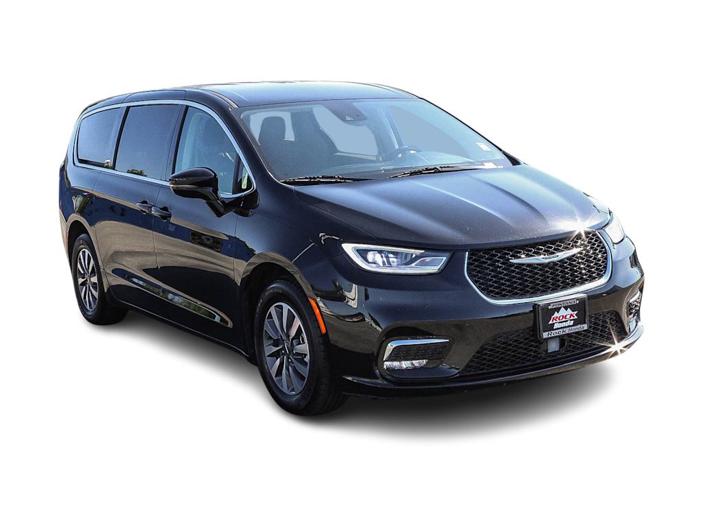 Thumbnail: 2024 Chrysler Pacifica - 16