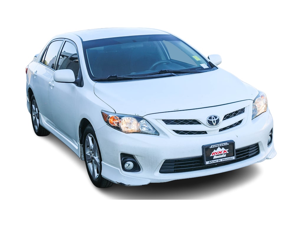 2011 Toyota Corolla S 18