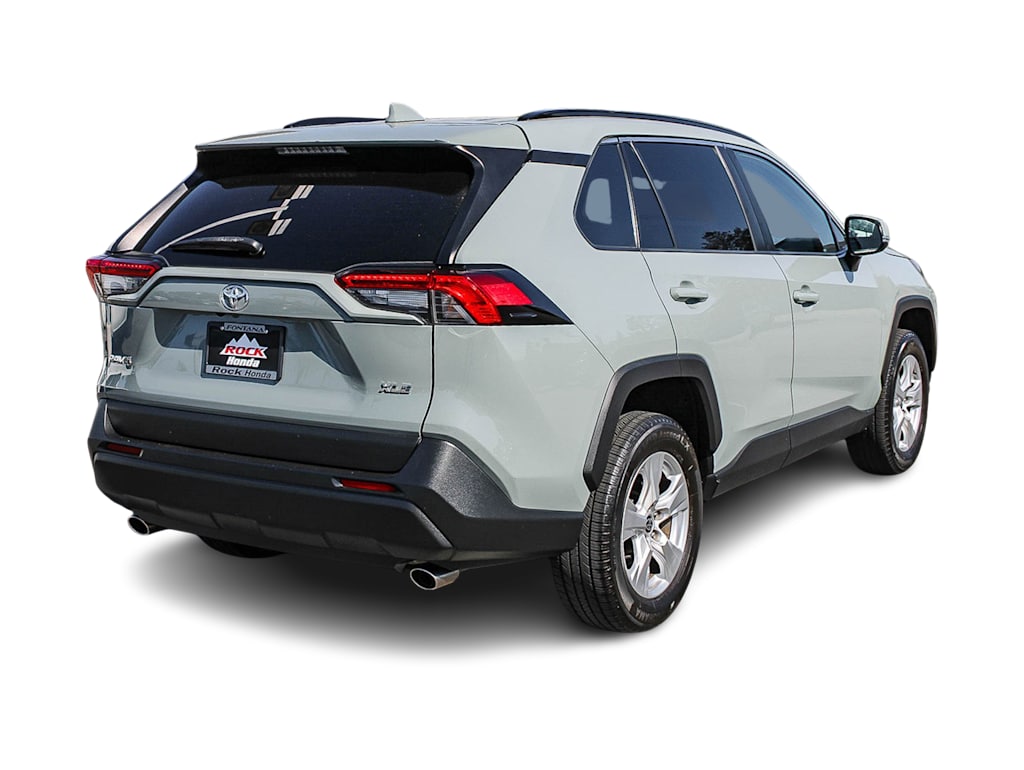 Thumbnail: 2021 Toyota RAV4 - 20