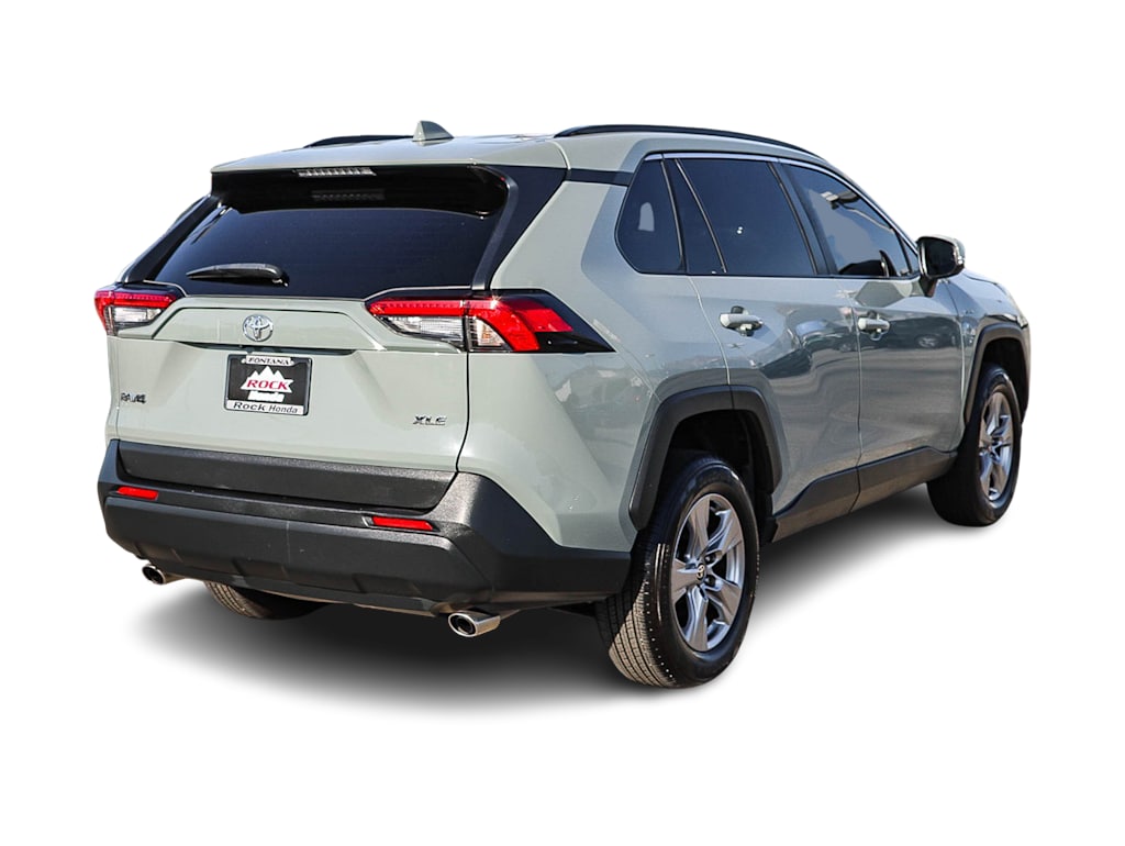 Thumbnail: 2023 Toyota RAV4 - 21