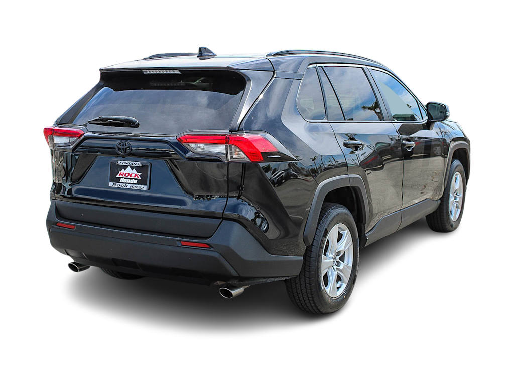 Thumbnail: 2021 Toyota RAV4 - 20