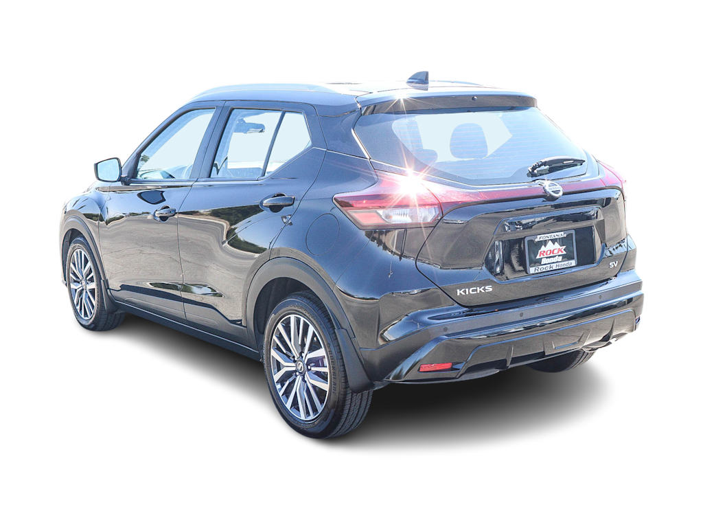 Thumbnail: 2021 Nissan Kicks - 3