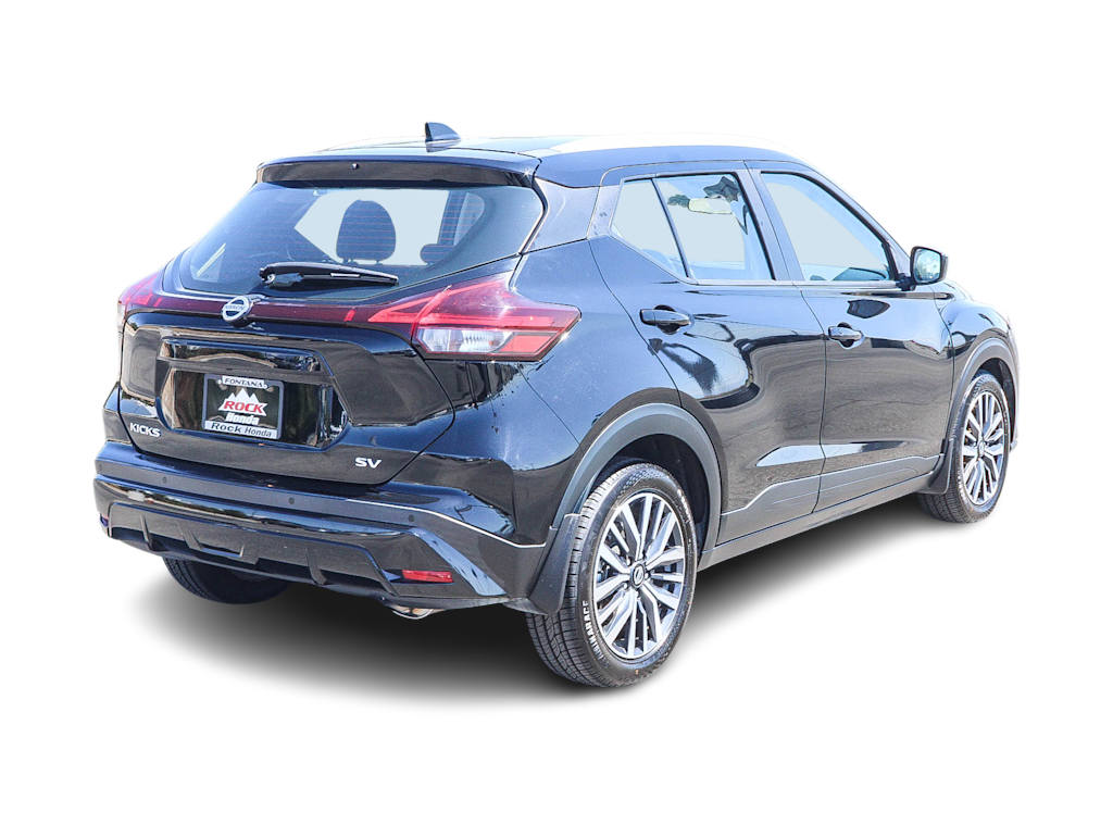 Thumbnail: 2021 Nissan Kicks - 21