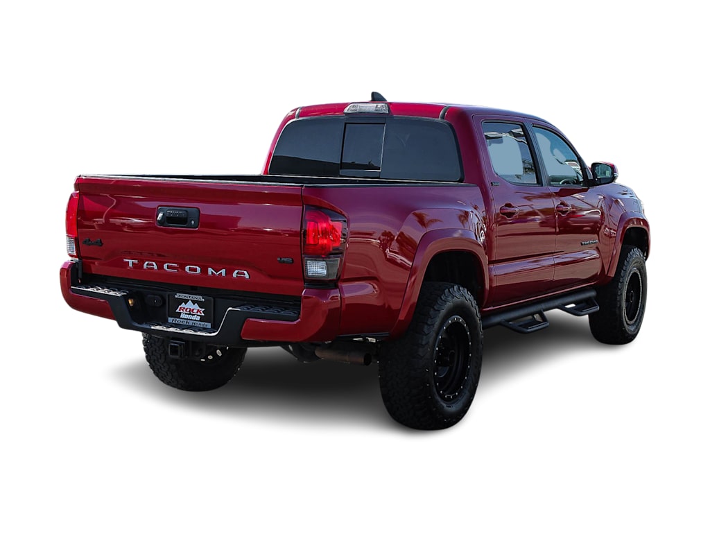 Thumbnail: 2020 Toyota Tacoma - 20