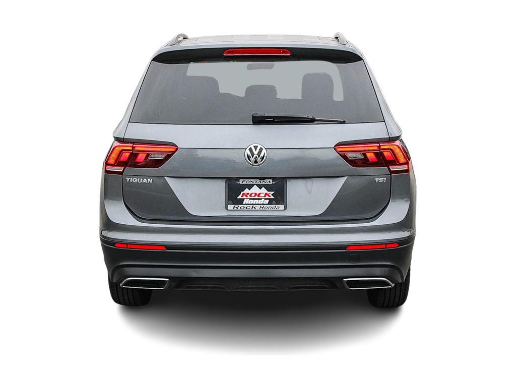 Thumbnail: 2018 Volkswagen Tiguan - 4