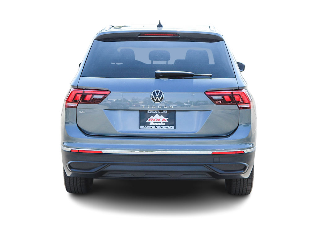 Thumbnail: 2022 Volkswagen Tiguan - 4