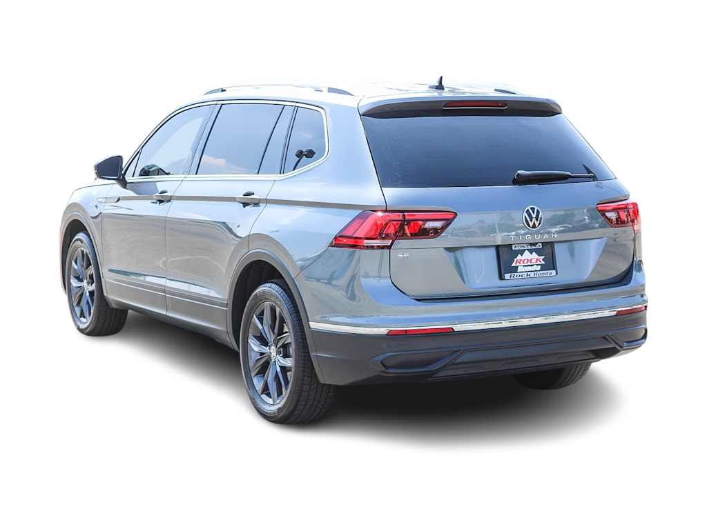 Thumbnail: 2022 Volkswagen Tiguan - 3