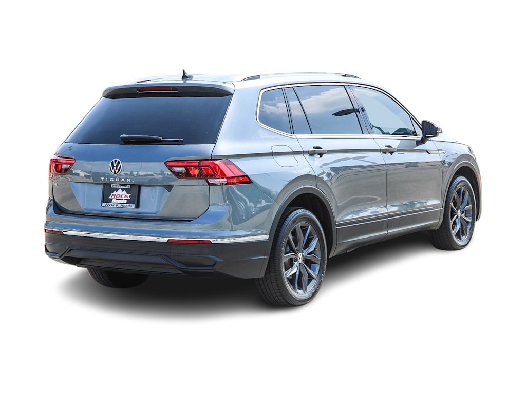 Thumbnail: 2022 Volkswagen Tiguan - 21