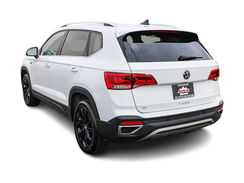 Thumbnail: 2022 Volkswagen Taos - 3