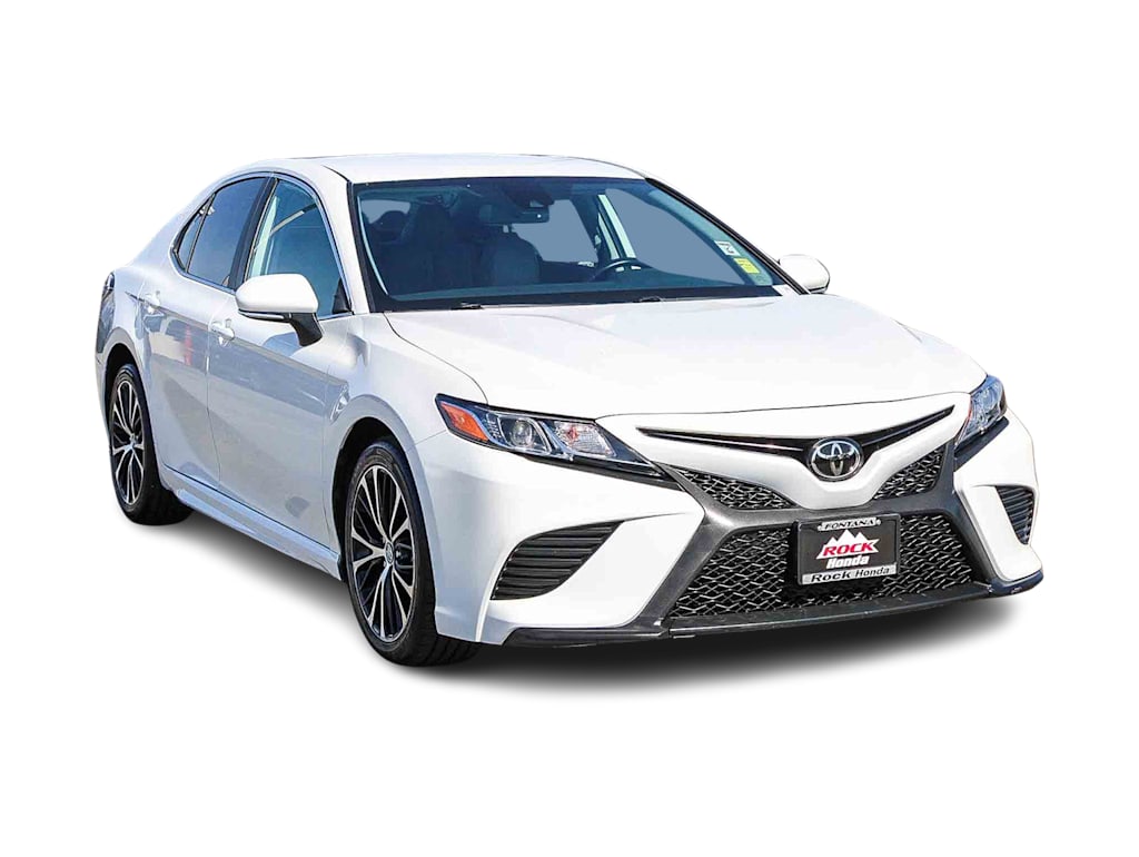 Thumbnail: 2019 Toyota Camry - 18