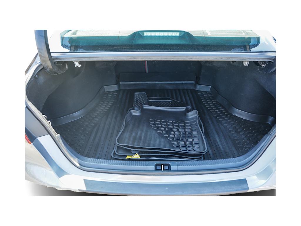 Thumbnail: 2021 Toyota Camry - 16