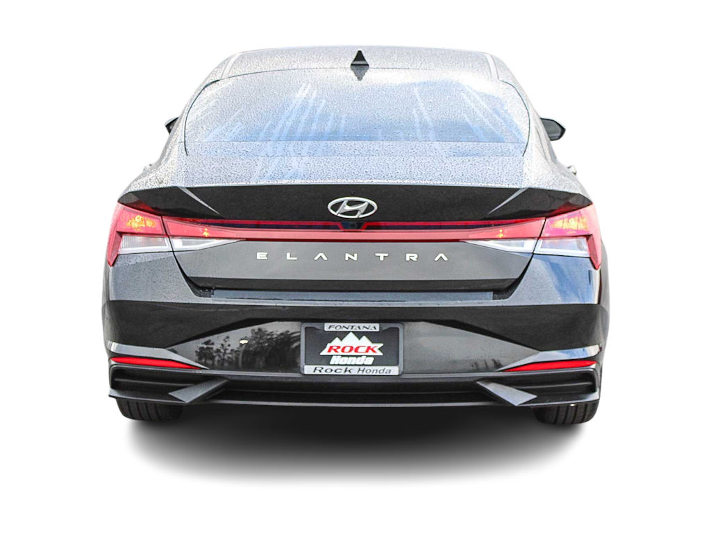 Thumbnail: 2023 Hyundai Elantra - 4