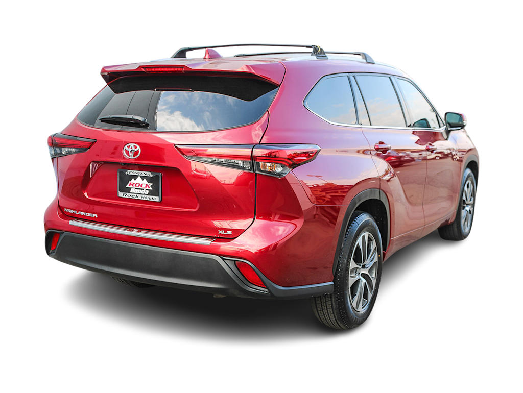 2022 Toyota Highlander XLE 19