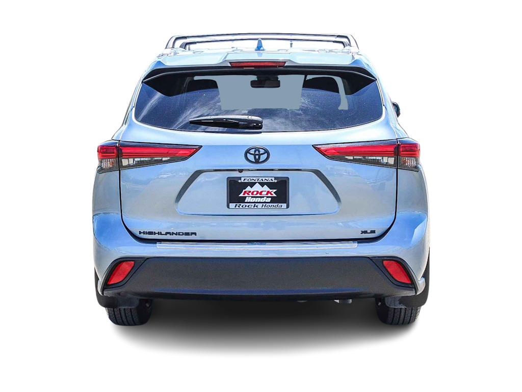 Thumbnail: 2022 Toyota Highlander - 4