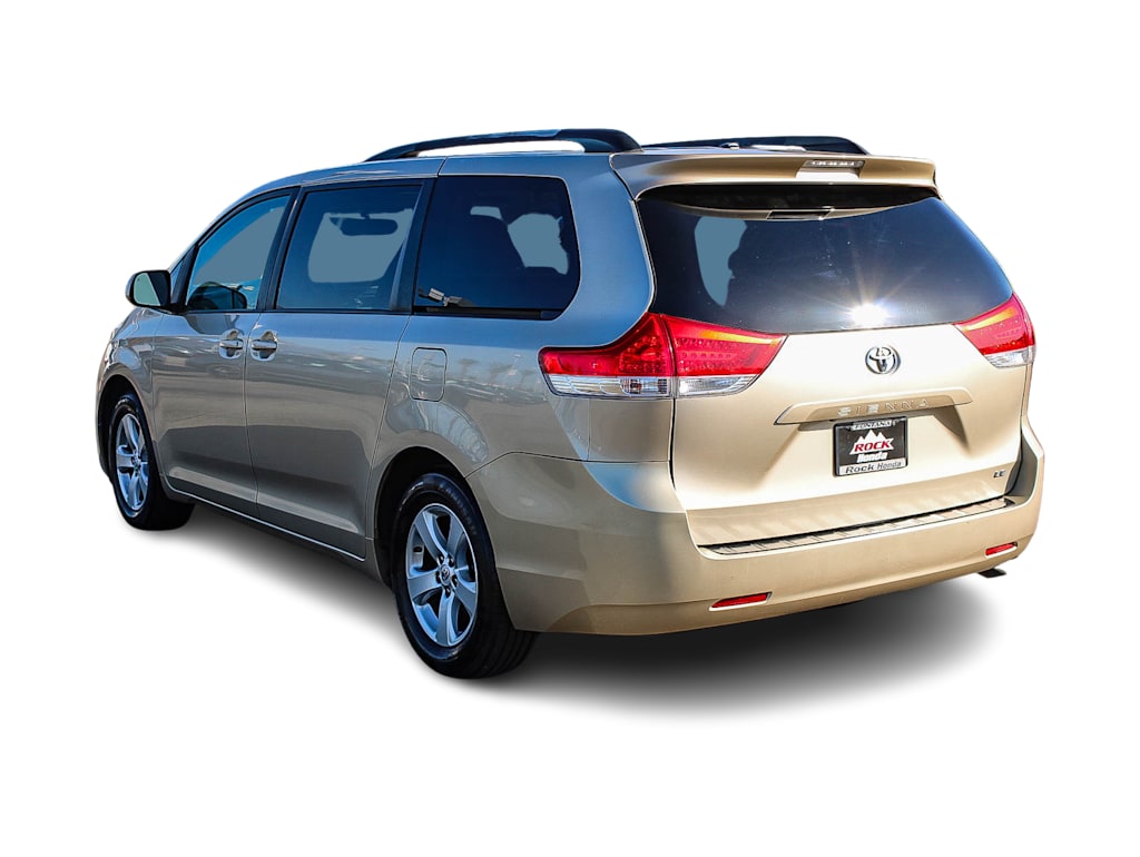 Thumbnail: 2013 Toyota Sienna - 3