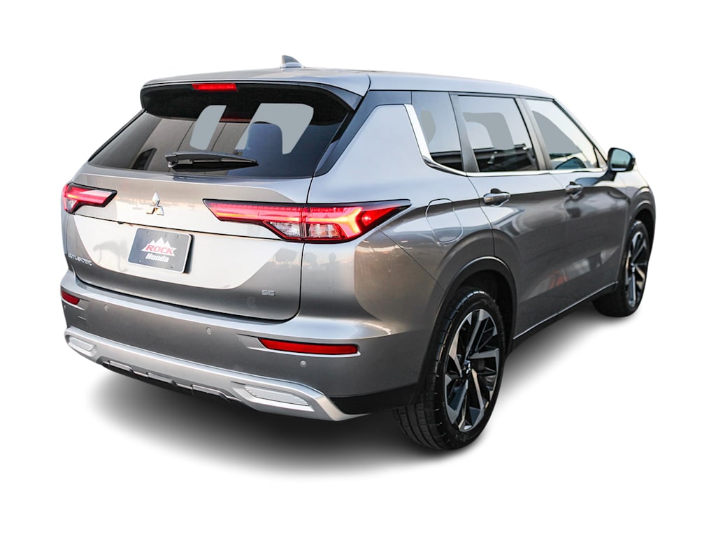 2023 Mitsubishi Outlander SE 20