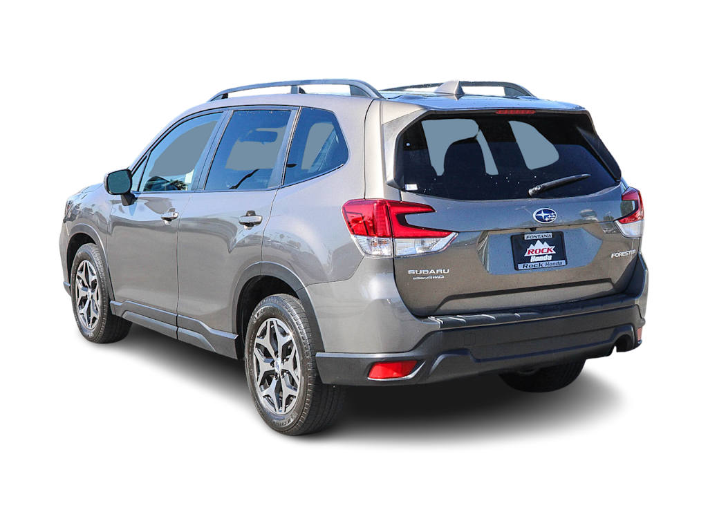 Thumbnail: 2021 Subaru Forester - 3