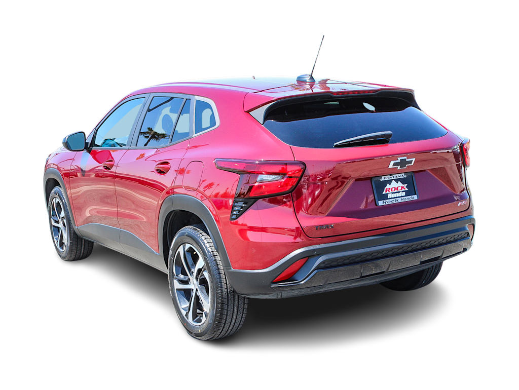 Thumbnail: 2024 Chevrolet Trax - 3