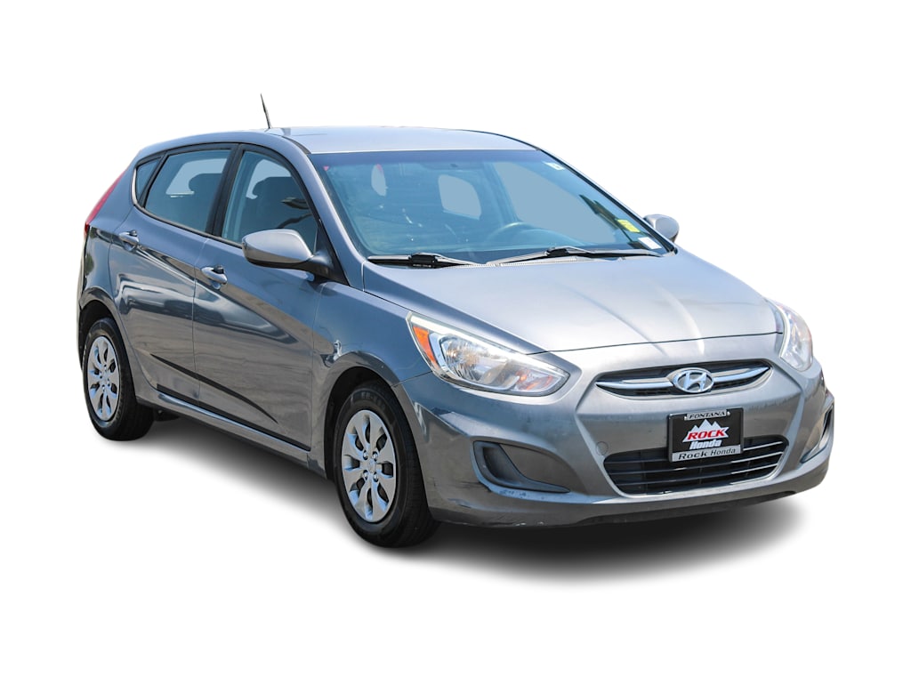 2017 Hyundai Accent SE 18