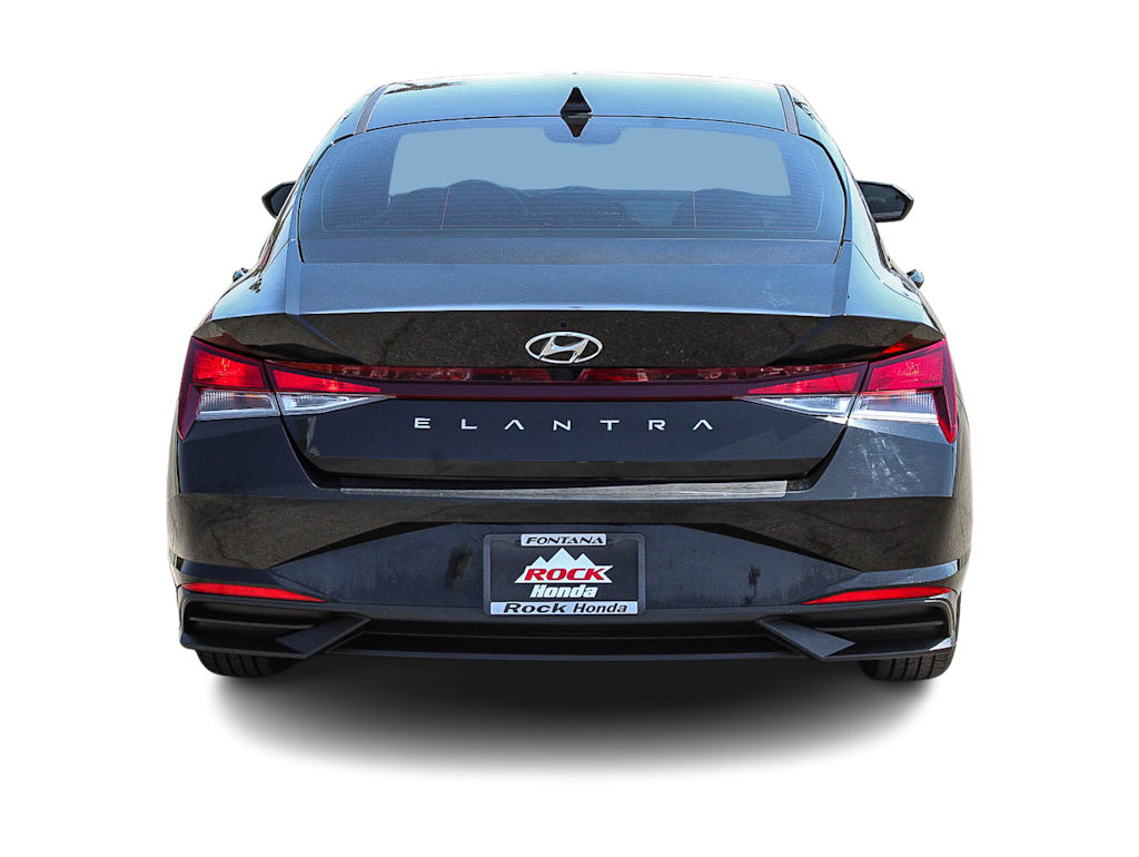 Thumbnail: 2022 Hyundai Elantra - 4